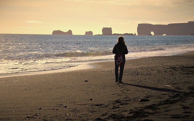 Kiedy lepiej spacerować rano czy wieczorem? Kiedy lepiej spacerować rano czy wieczorem?